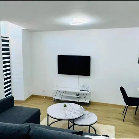 Apartment T2 En Plein Coeur Du Centre *