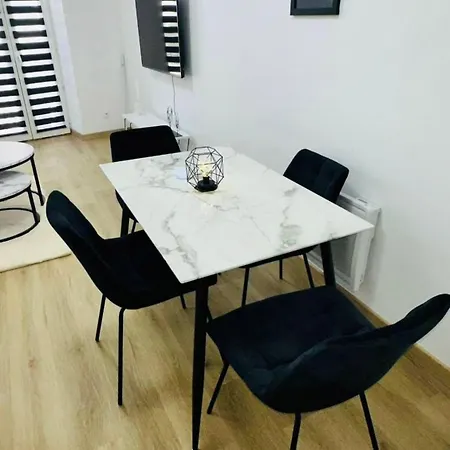 T2 En Plein Coeur Du Centre Apartment
